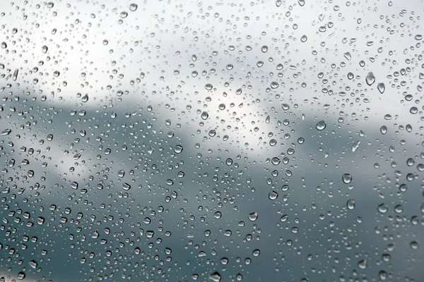 Druppels regen op het raam — Stockfoto
