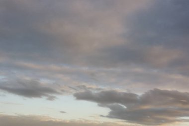 güzel bir akşam gökyüzü