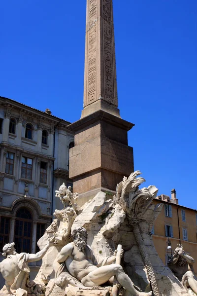 Detail Fontána Čtyř Řek Egyptský Obelisk Piazza Navona Řím Itálie — Stock fotografie