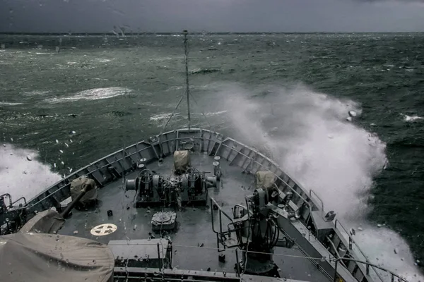 Navio Tempestade Marítima Tempestade Mar Báltico Treinamento Navios Guerra Mar — Fotografia de Stock