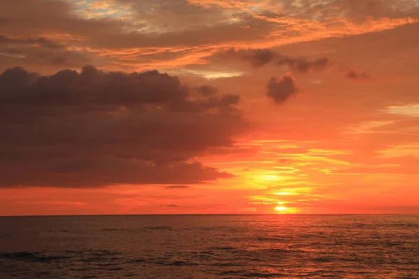 Západ Slunce Nad Tropické Části Tichého Oceánu — Stock fotografie