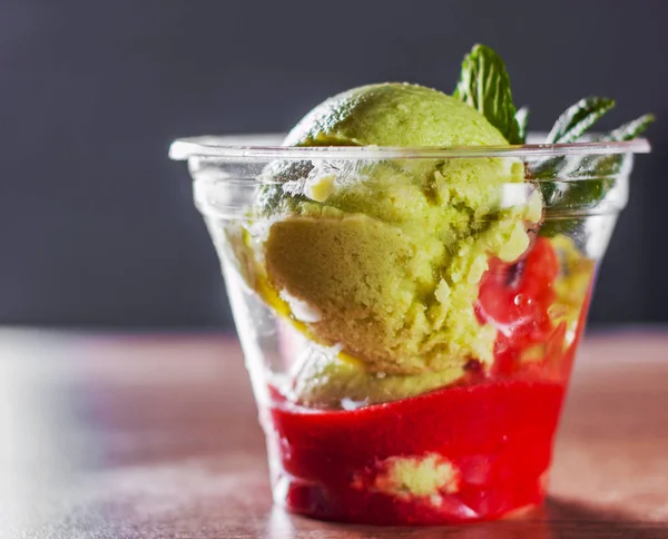 Green Organic Avocado Ice Cream Strawberry Sorbet Red Wine Plastic — Stock Photo, Image