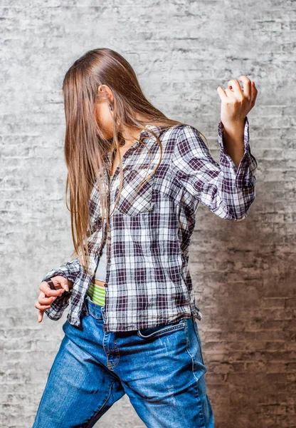 Young Teenager Brunette Girl Long Hair Playing Air Guitar Gray — Stock Photo, Image