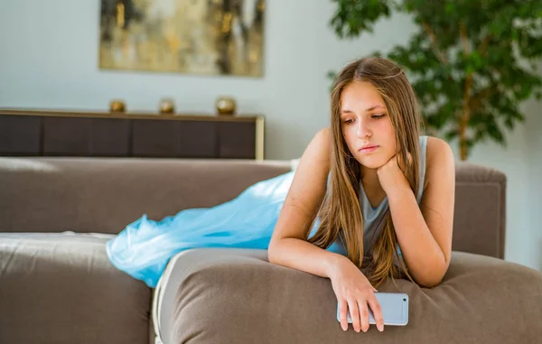 Portrait Young Teenager Brunette Girl Long Hair Lying Sofa Home — Stock Photo, Image