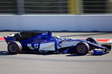 Soçi, Rusya - 30 Nisan 2017: Marcus Ericsson Sauber F1 Team Sochi Autodrom, Formula bir Rus Grand Prix yarış yarış.