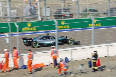 Soçi, Rusya - 30 Eylül 2018: Valtteri Bottas Mercedes Amg Petronas F1 Team Sochi Autodrom, Formula bir Rus Grand Prix yarış yarış.