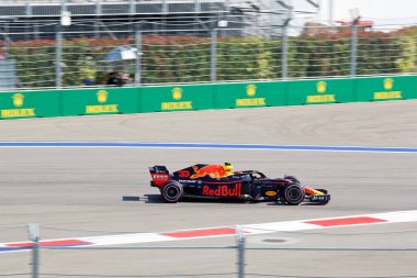 Soçi, Rusya - 30 Eylül 2018: Max Verstappen Sochi Autodrom, Formula bir Rus Grand Prix yarış yarış Aston Martin Red Bull Racing F1 takımı.