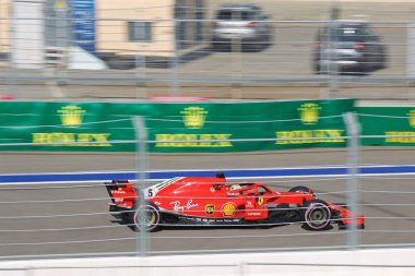 Soçi, Rusya - 30 Eylül 2018: Sebastian Vettel Formula bir Rus Grand Prix Sochi Autodrom, Yarış, yarış Scuderia Ferrari F1 takımının.
