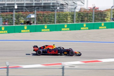 Soçi, Rusya - 30 Eylül 2018: Daniel Ricciardo Sochi Autodrom, Formula bir Rus Grand Prix yarış yarış Aston Martin Red Bull Racing F1 takımı.
