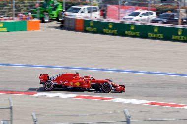 Soçi, Rusya - 30 Eylül 2018: Sebastian Vettel Formula bir Rus Grand Prix Sochi Autodrom, Yarış, yarış Scuderia Ferrari F1 takımının.