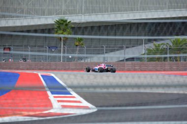 Soçi, Rusya - 30 Eylül 2018: Esteban Ocon takımının yarış noktası kuvvet Hindistan F1 Formula bir Rus Grand Prix Sochi Autodrom, Yarış, yarış.