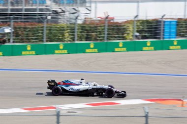 Soçi, Rusya - 30 Eylül 2018: Lance Stroll Sochi Autodrom, Formula bir Rus Grand Prix yarış yarış Williams Martini Racing F1 takımı.