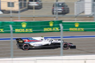 Soçi, Rusya - 30 Eylül 2018: Sochi Autodrom, Formula bir Rus Grand Prix yarış yarış Sergey Sirotkin Williams Martini Racing F1 takımı.