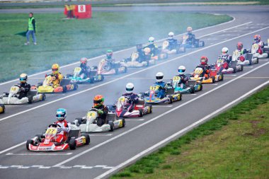 Karting genç pilotların Rekabet