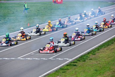 Karting genç pilotların Rekabet
