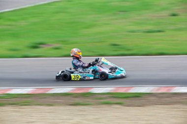 Karting genç pilotların Rekabet