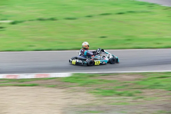 Concorso di giovani piloti di karting — Foto Stock