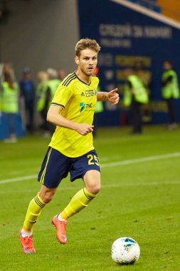 Fc Rostov'dan Arseny Logashov topu kontrol etti