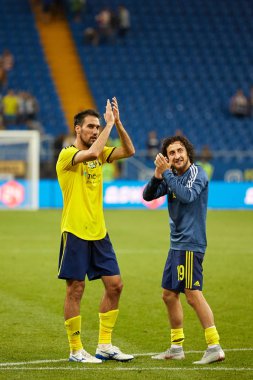 Fc Rostov'dan Khoren Bayramyan ve Ivelin Popov taraftarlara el salladı