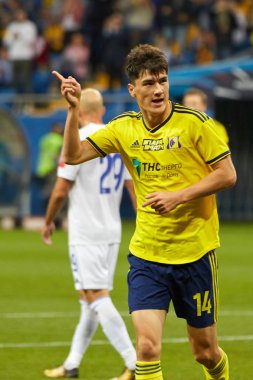 Fc Rostov'dan Eldor Shomurodov golünü kutluyor