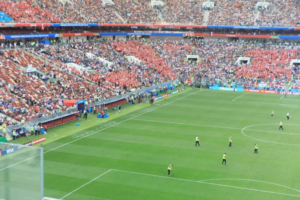 Moskau, Russland - 26. Juni 2018: das WM-Spiel der Gruppe C zwischen Frankreich und Dänemark im Luschniki-Stadion — Stockfoto