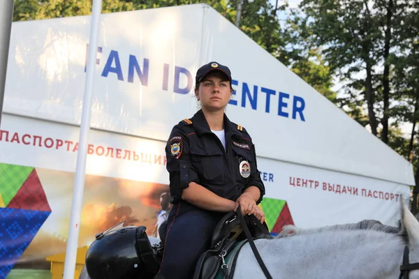 Moskau, russland - 26. juni 2018: moskauer polizei im luschniki-stadion das weltpokalspiel russland 2018 — Stockfoto