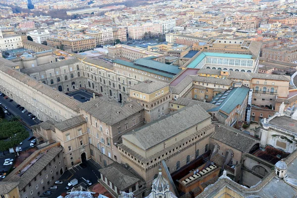 Roma Clássica - vista aérea para edifícios antigos do telhado e rua — Fotografia de Stock