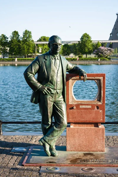 Moskwa Rosja Maja 2018 Pomnik Vladimir Zworykin Wynalazca Telewizji Przez — Zdjęcie stockowe