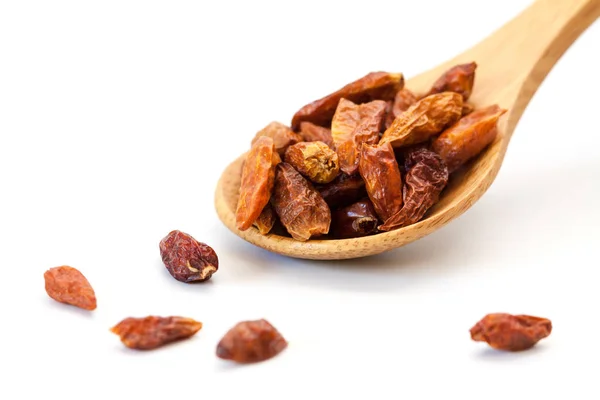 Chiles Rojos Picantes Una Cuchara Madera Aislada Sobre Fondo Blanco —  Fotos de Stock