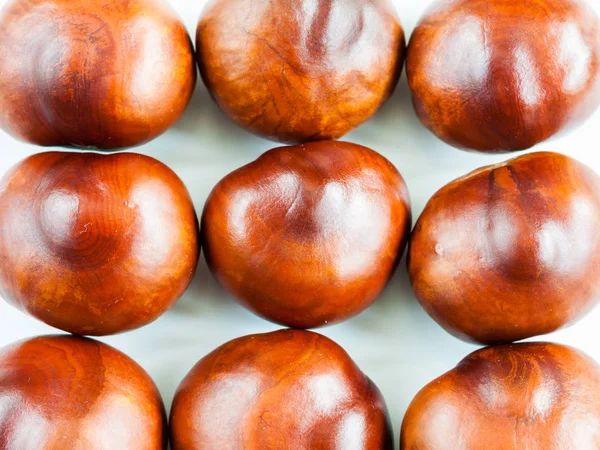 Sfondo Castagne Autunno Bianco — Foto Stock