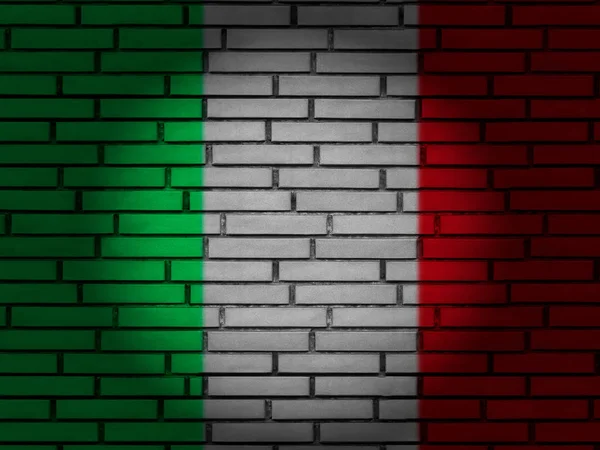 Кирпичная стена с флагом Италии — стоковое фото