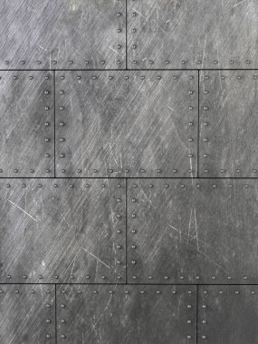 Perçinli tırmalanmış metal plakalardan oluşan bir arka plan. 3B illüstrasyon.