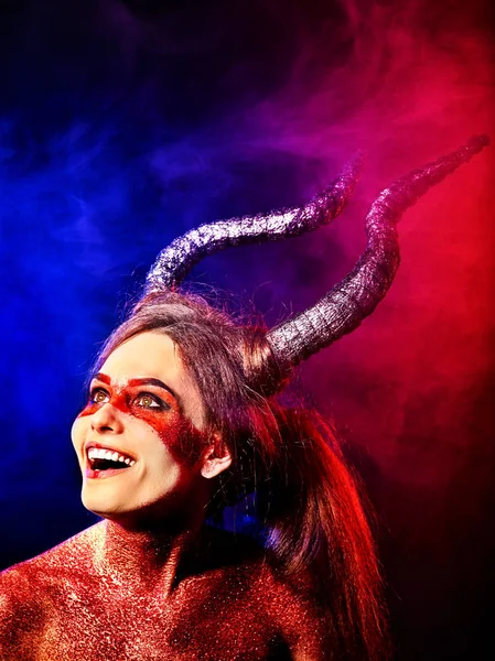 Mad satan woman aggressive cry in hell. Witch reincarnation creature. — Stock Photo, Image