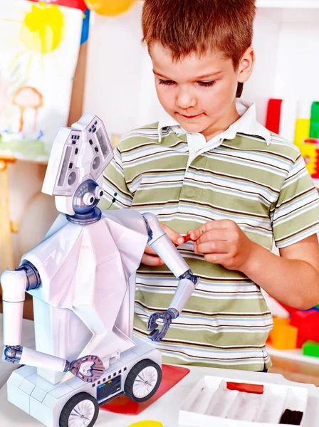 Kinder Bauen Roboterspielzeug Kinder Beschäftigen Sich Programmierkursen Mit Robotik Junge — Stockfoto