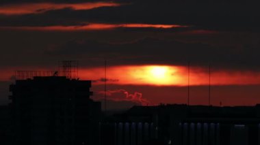 Hareket şehir kentsel peyzaj güneşler yolu zaman atlamalı.