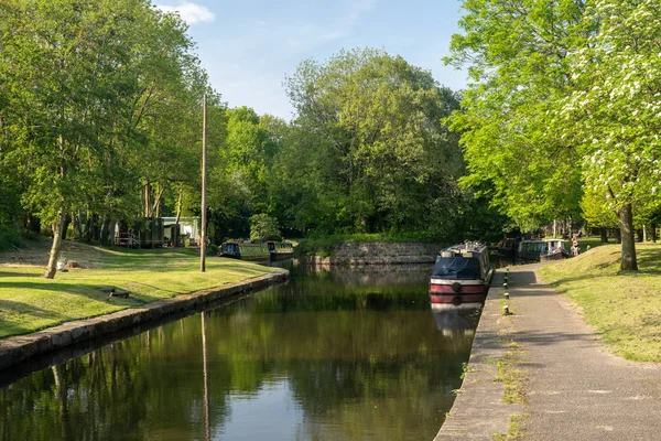 Narrowboat canal boats at Trevor in Wales — Stock Photo, Image