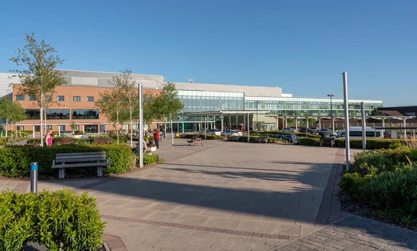 Eingang zum königlichen Stachel Uniklinikum — Stockfoto