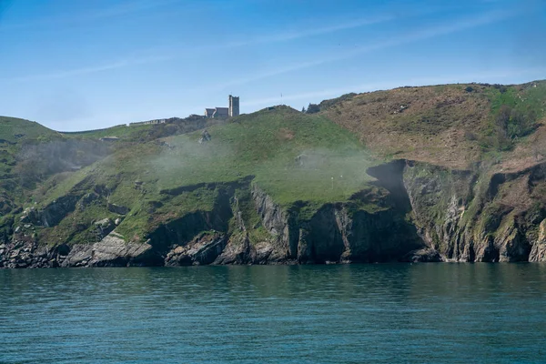 Rivage rocheux de l'île de Lundy au large du Devon — Photo