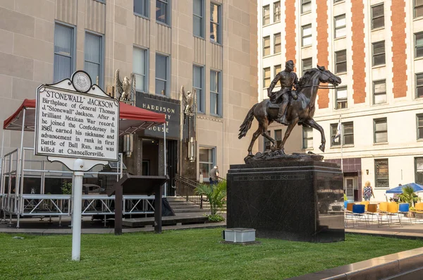Standbeeld van Stonewall Jackson in Clarksburg (West Virginia) — Stockfoto