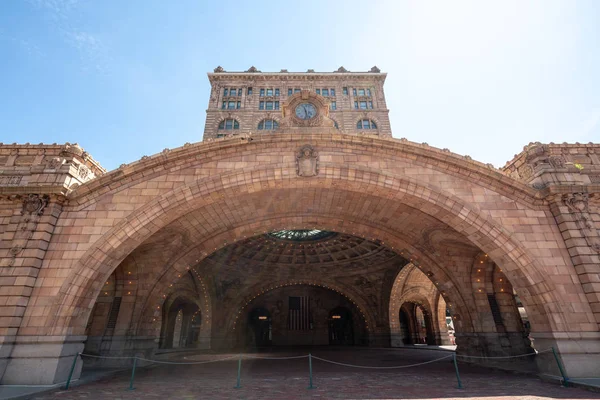 Entrada a los apartamentos de Pensilvania — Foto de Stock