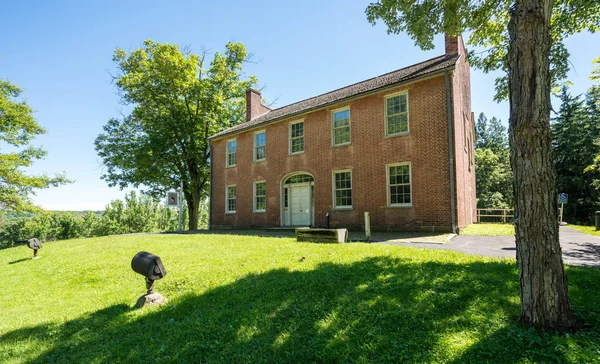 Mount Washington Tavern on National Road in Pennsylvania — Stock Photo, Image