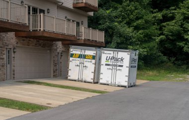 Townhouse sürücüde konteyner taşıma Upack