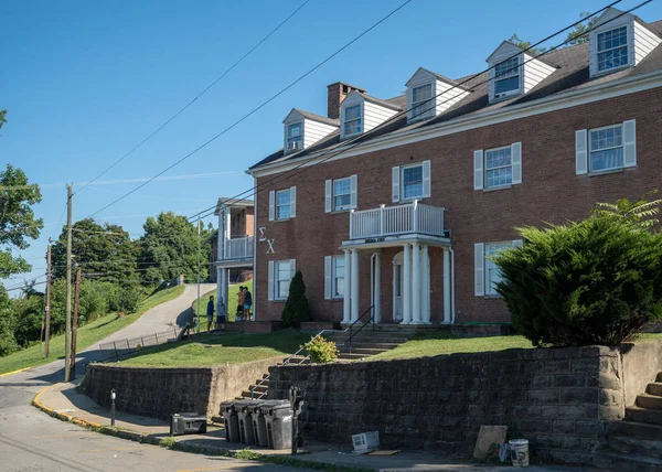 Sigma Chi grekiska Life-byggnaden på Wvu i Morgantown, Wv — Stockfoto