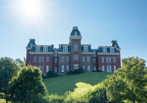 Woodburn Hall w West Virginia University w Morgantown, Wv — Zdjęcie stockowe