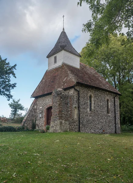 Lullington Angliában legkisebb templom — Stock Fotó