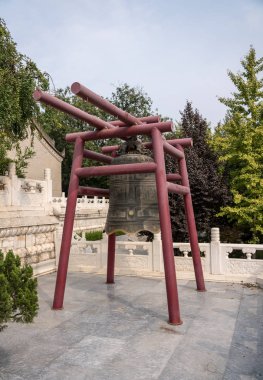 Bell girişinde Xian büyük Vahşi Kaz Pagodası