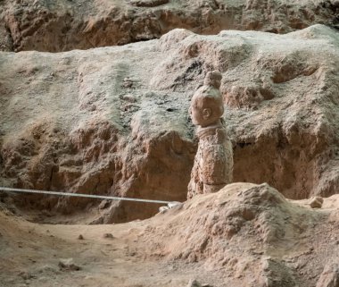 Terracotta Ordusu savaşçıları Xian Çin 'in dışındaki İmparator mezarında gömülü.