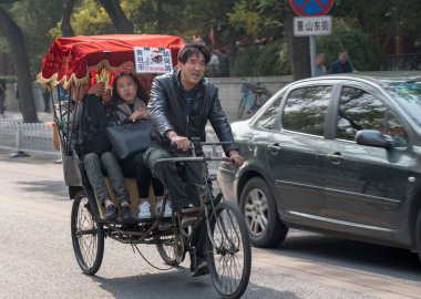 Elektrik çekçek veya taksici Pekin