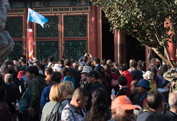 Пекин Китай Октября 2018 Китайские Туристические Группы Посещают Летний Дворец — стоковое фото