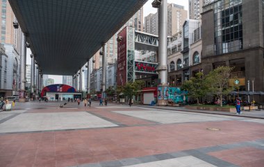 Yer lüks alışveriş merkezi Pekin'de